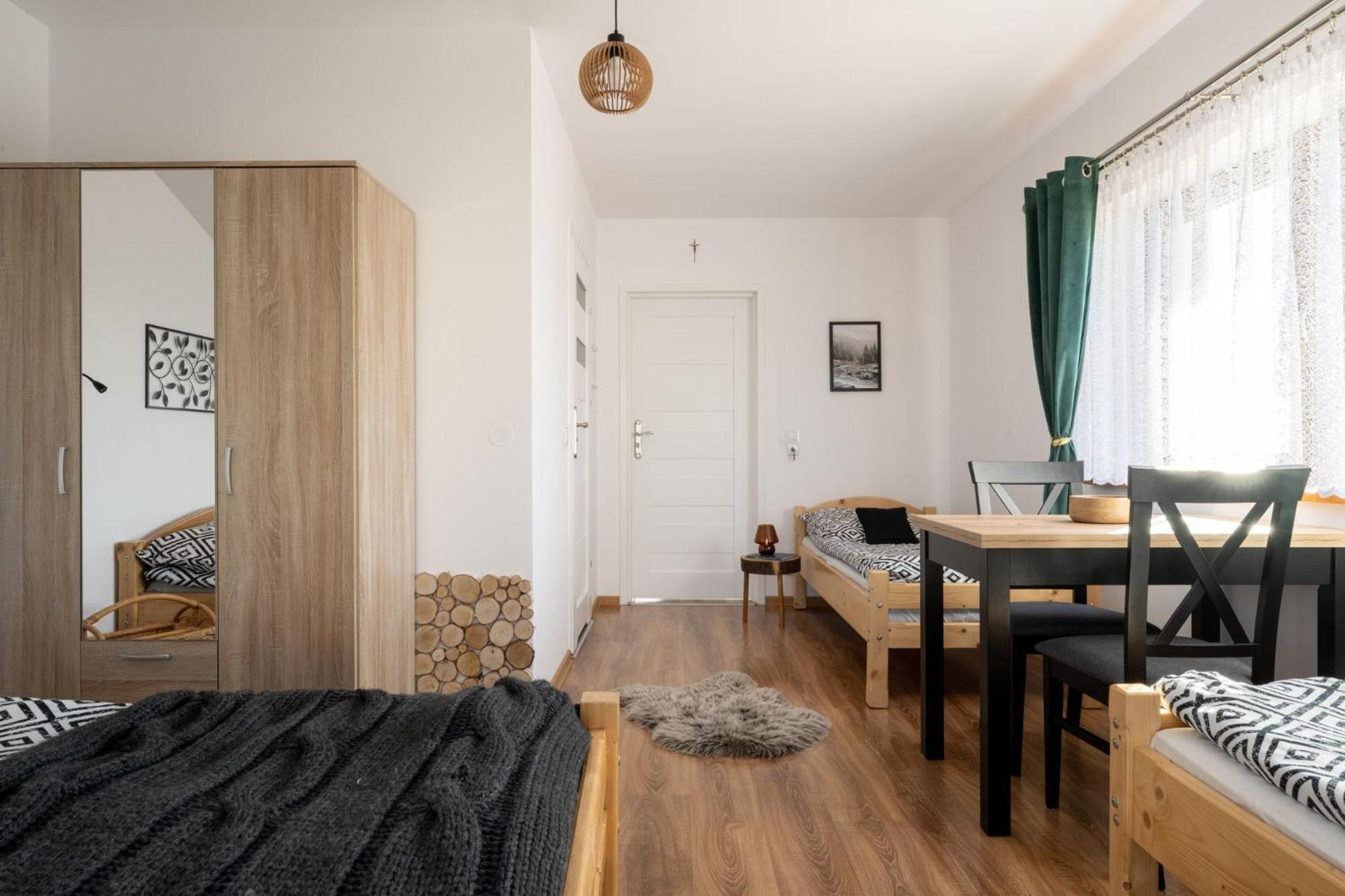Dw Pod Zlotym Kasztanem Apartment Trybsz Екстериор снимка